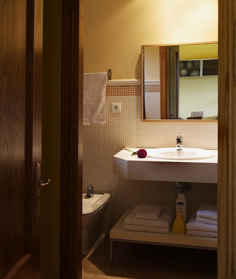 Apartamentos El Guindal Tapia De Casariego Bagian luar foto