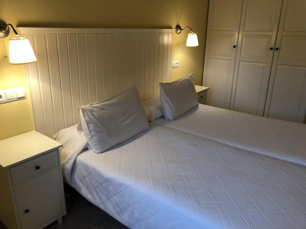 Apartamentos El Guindal Tapia De Casariego Bagian luar foto