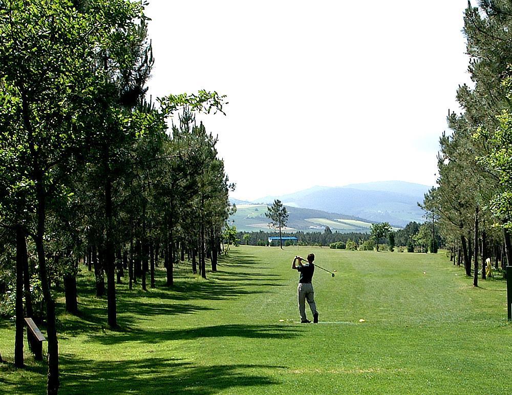 Apartamentos El Guindal Tapia De Casariego Bagian luar foto