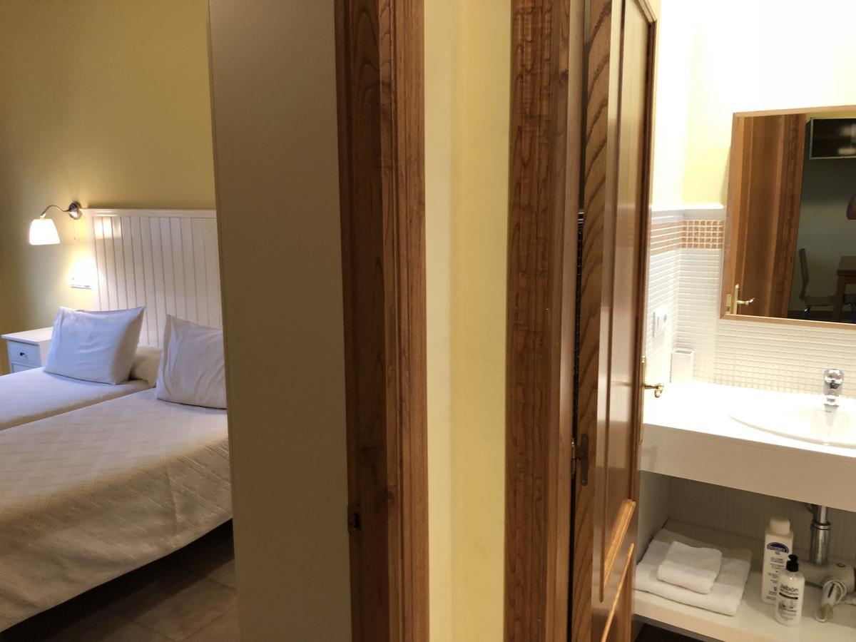 Apartamentos El Guindal Tapia De Casariego Bagian luar foto