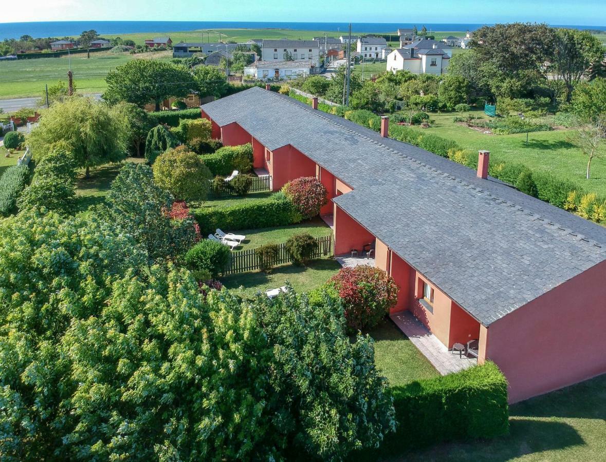 Apartamentos El Guindal Tapia De Casariego Bagian luar foto