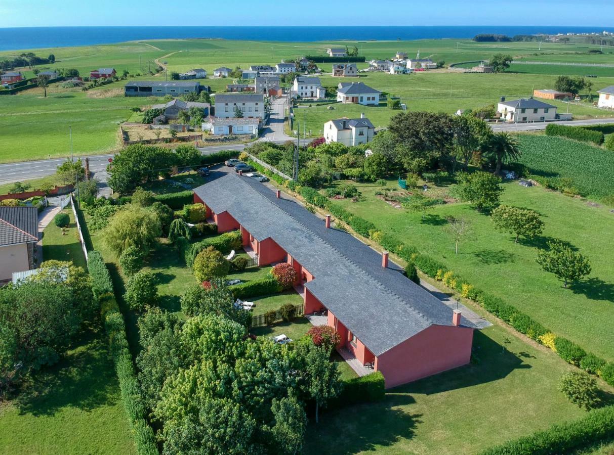Apartamentos El Guindal Tapia De Casariego Bagian luar foto