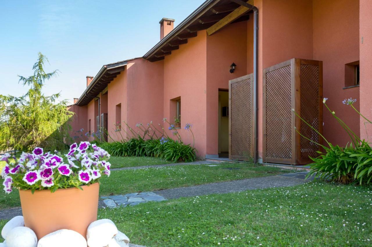Apartamentos El Guindal Tapia De Casariego Bagian luar foto